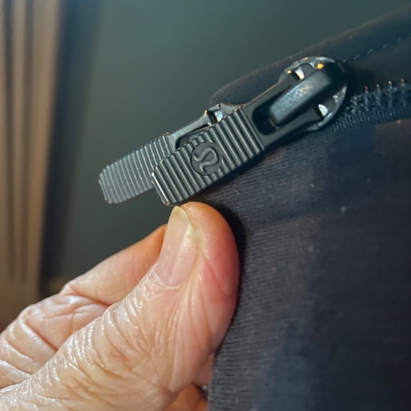 Lulu lemon jacket - Picture 3 of 5